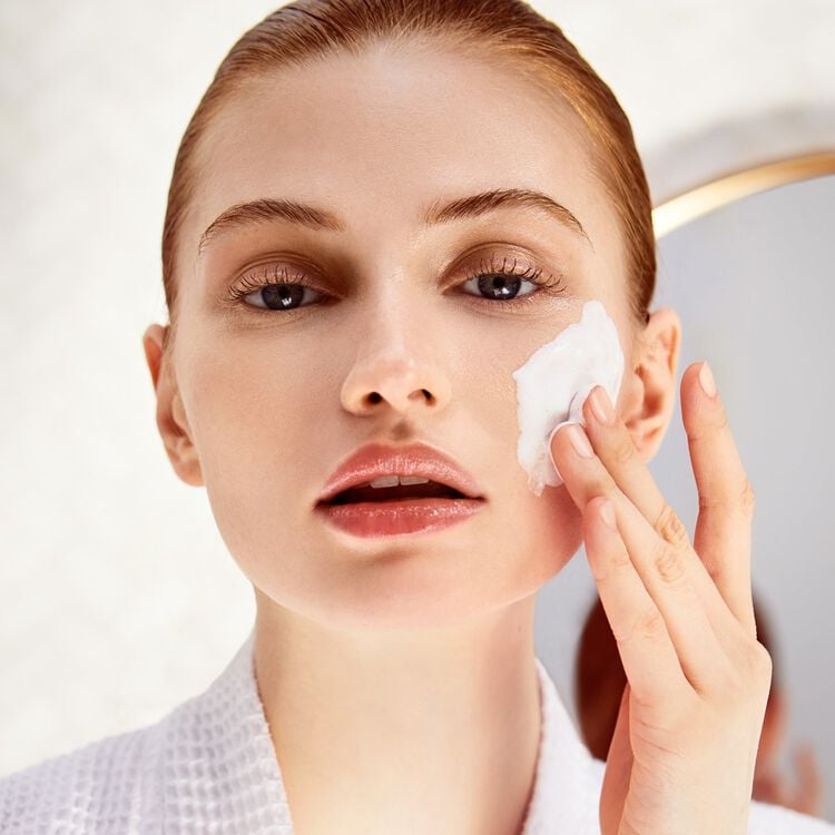 Softening Cleansing Foam,
