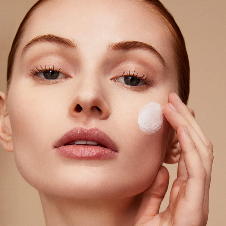 Skin-Refining Clay Scrub,
